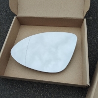 Вкладиш (дзеркальний елемент) лівого дзеркала Porsche Cayenne (Порш Кайен) 2010-2014 Вкладиш (дзеркальний елемент) лівого дзеркала Porsche Cayenne (Порш Кайен) 2010-2014