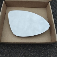 Вкладиш (дзеркальний елемент) правого дзеркала Porsche Cayenne (Порш Кайен) 2010-2014 Вкладиш (дзеркальний елемент) правого дзеркала Porsche Cayenne (Порш Кайен) 2010-2014