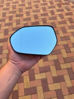 Вкладиш (скло, дзеркальний елемент) дзеркала лівого Toyota Camry V70 (Тойота Камрі 70) 2017-