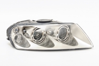 Фара права ксенон VW Touareg 2002-2006