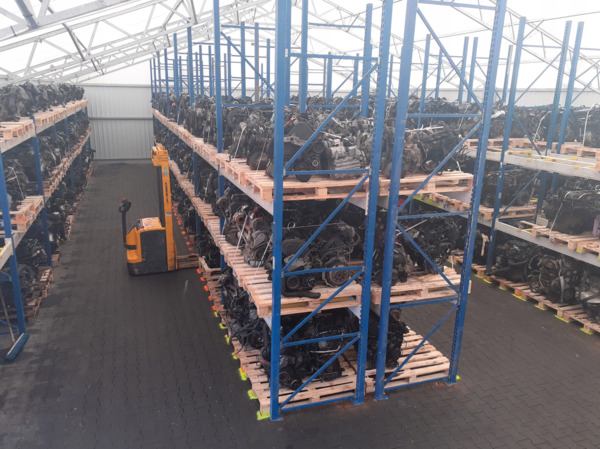 Продажа двигателей, механических и автоматических коробок